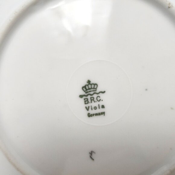 Antique BRC Viola Germany Crown Empire Duchess BR110 Floral Plate w/Gold Leaf - Picture 5 of 6